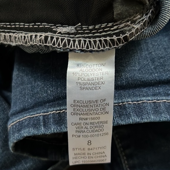 Democracy “Ab"solution® Cuffed Hem Shorts - Picture 7 of 11